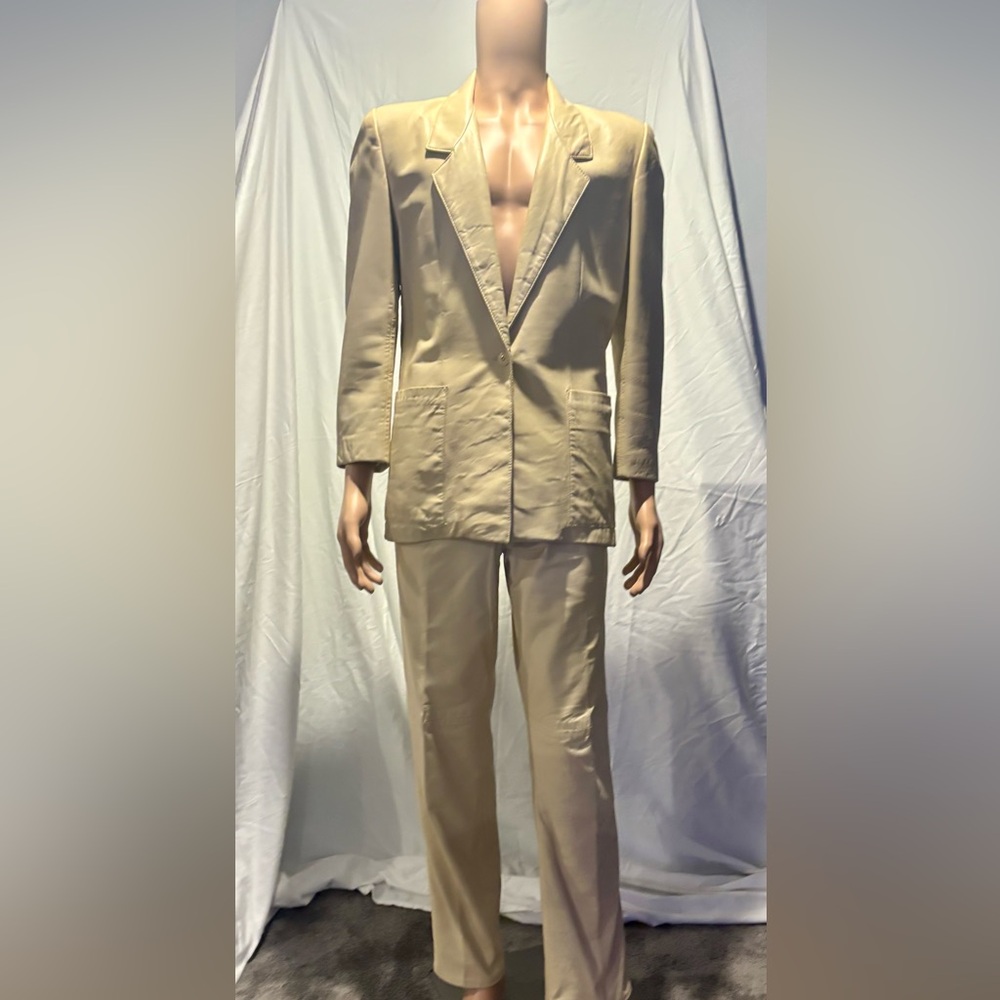 Michael Hoban 1980’s North Beach Leather Beige Suit men’s size 11/12